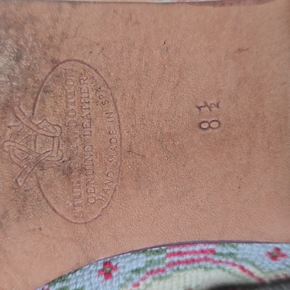 Woman STUBBS & WOOTTON tan Red Green Needlepoint Leather Trim Flat Shoes Sz 8.5 - Picture 10 of 11